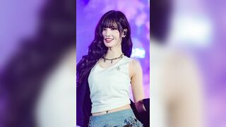 LIZ SHOWS TITS 86737 1 KPOP ALLPOP