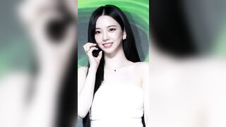 KARINA GIVES HANDJOB 118357 1 KPOP ALLPOP