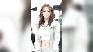 YUJIN SHOWS BOOBS 142481 1 KPOP ALLPOP